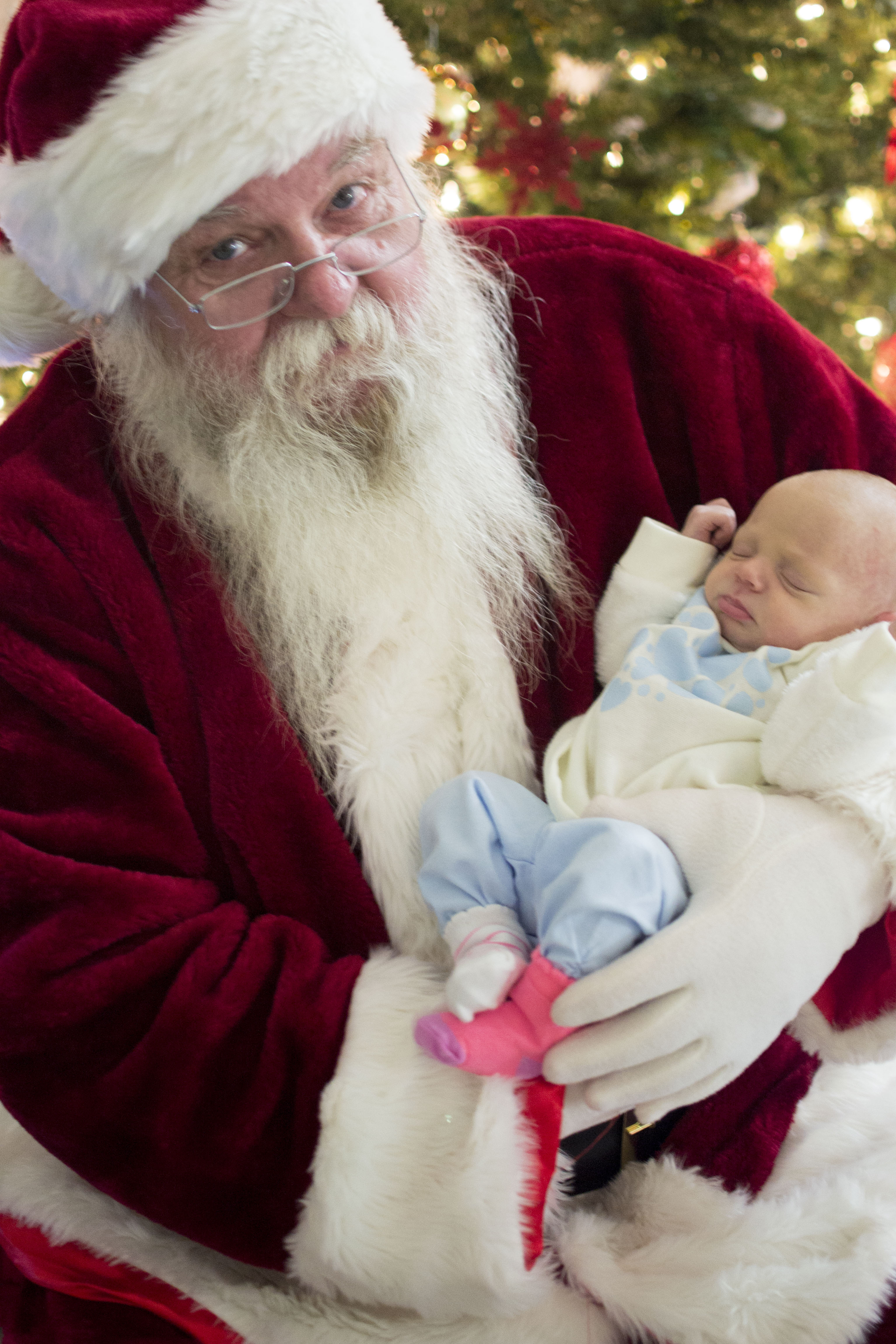 Phoebe and Santa 2